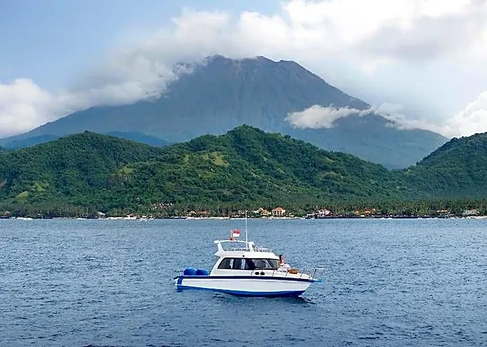 ホテル Quenzo バリ島